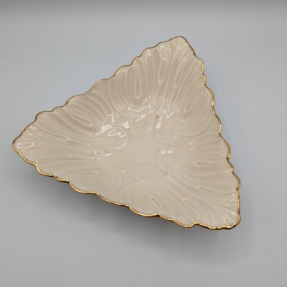Lenox Vintage Triangle Dish with 24K Gold Trim - Picture 3 of 10